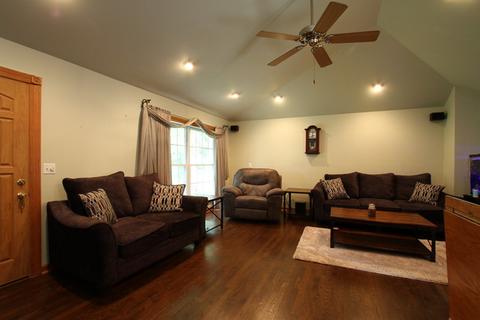 2803 Kashmiri Ave, Mchenry, IL 60050 photo 6