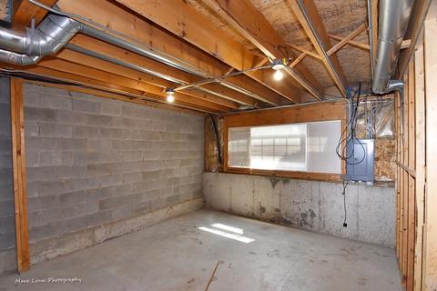 675 E Willow St, Elburn, IL 60119 photo 26