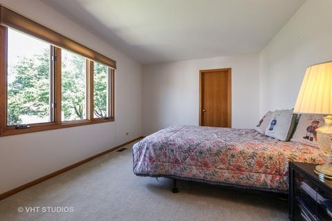 2115 Franklin Dr, Glenview, IL 60026 photo 22