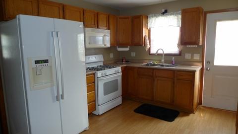 304 E Metzen St, Harvard, IL 60033 photo 4