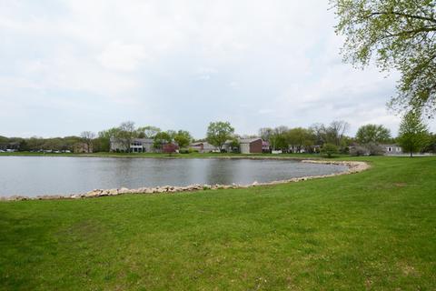 2075 Creekside Dr #2-2, Wheaton, IL 60187 photo 29