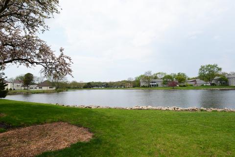 2075 Creekside Dr #2-2, Wheaton, IL 60187 photo 30