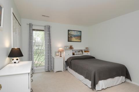 2075 Creekside Dr #2-2, Wheaton, IL 60187 photo 19