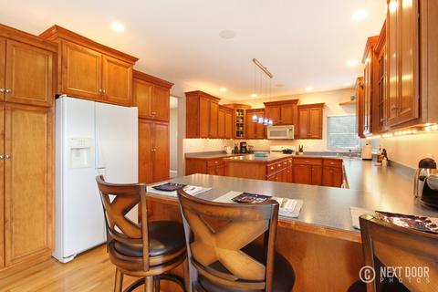 412 Hackney Ln, Oswego, IL 60543 photo 7