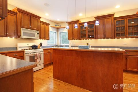 412 Hackney Ln, Oswego, IL 60543 photo 8