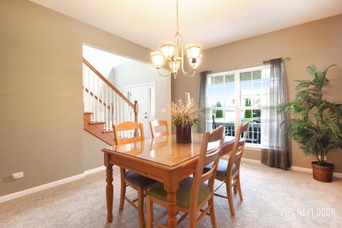 412 Hackney Ln, Oswego, IL 60543 photo 5