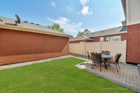 203 Garden Dr, Elgin, IL 60124 photo 16