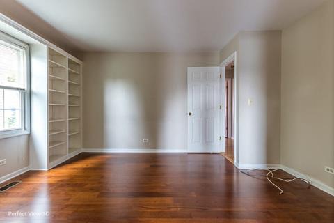 1005 Pear Tree Ln, Wheeling, IL 60090 photo 13