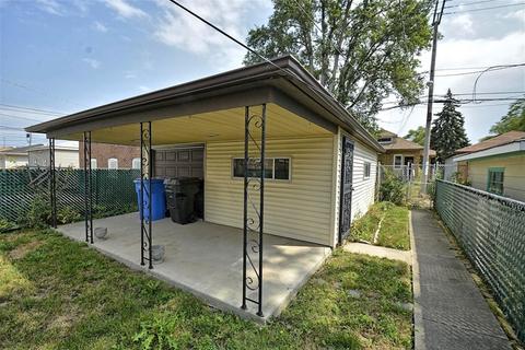 10055 S Forest Ave, Chicago, IL 60628 photo 18