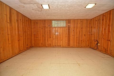 10055 S Forest Ave, Chicago, IL 60628 photo 15