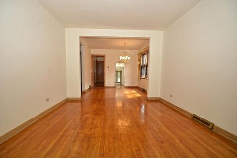 10055 S Forest Ave, Chicago, IL 60628 photo 2