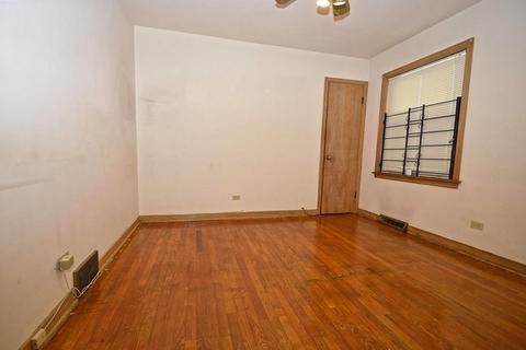 10055 S Forest Ave, Chicago, IL 60628 photo 6