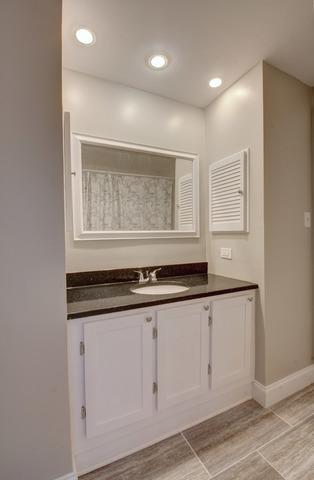 2095 Danbury Pl, Hoffman Estates, IL 60169 photo 11