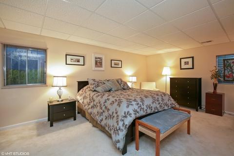 1065 Bradford Ct, Elgin, IL 60120 photo 14