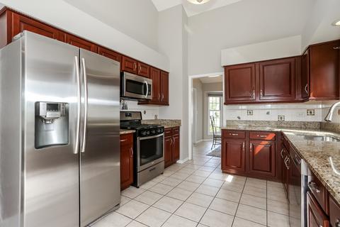 606 Golfers Ln, Bartlett, IL 60103 photo 11