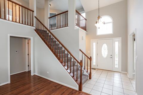606 Golfers Ln, Bartlett, IL 60103 photo 6