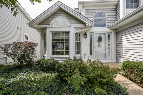 606 Golfers Ln, Bartlett, IL 60103 photo 2