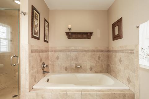 606 Golfers Ln, Bartlett, IL 60103 photo 18