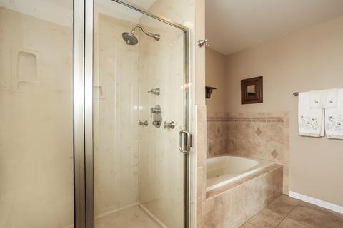 606 Golfers Ln, Bartlett, IL 60103 photo 19
