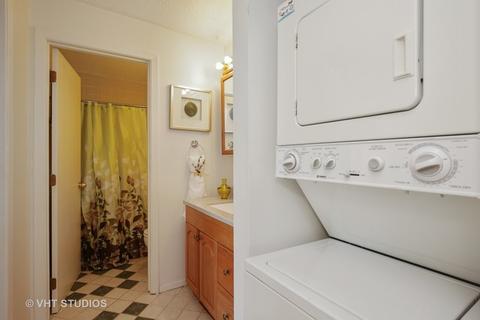 505 Kenneth Cir, Elgin, IL 60120 photo 9