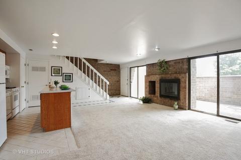 505 Kenneth Cir, Elgin, IL 60120 photo 3
