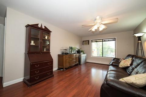 410 Echo Ln #4, Aurora, IL 60504 photo 6