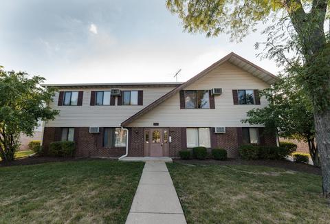 410 Echo Ln #4, Aurora, IL 60504 photo 1