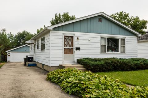 667 Ludlow Ave, Elgin, IL 60120 photo 1