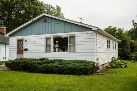 667 Ludlow Ave, Elgin, IL 60120 photo 2