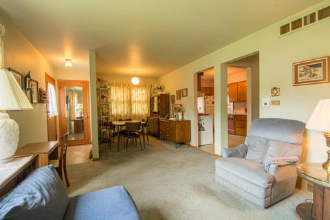 667 Ludlow Ave, Elgin, IL 60120 photo 5