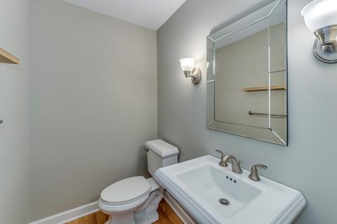 2151 Lois Ln, Wheaton, IL 60189 photo 17