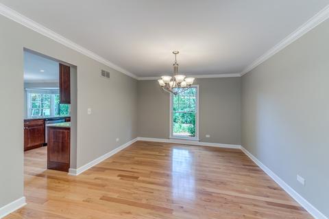 2151 Lois Ln, Wheaton, IL 60189 photo 10