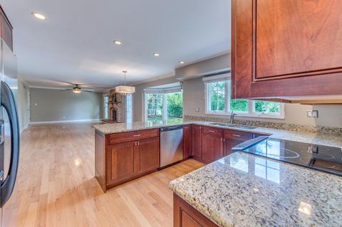 2151 Lois Ln, Wheaton, IL 60189 photo 11