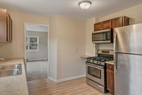 121 E Pineview Dr, Round Lake Park, IL 60073 photo 7