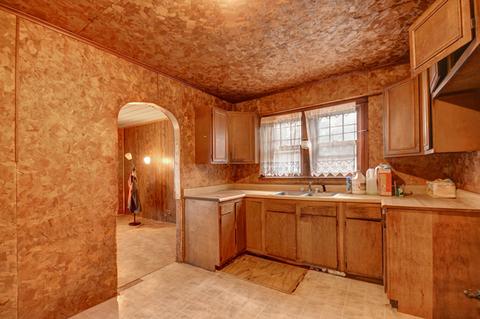 7900 W 71st St, Bridgeview, IL 60455 photo 9