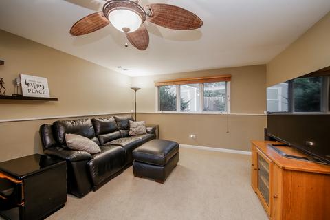 908 S Robert Dr, Mount Prospect, IL 60056 photo 13