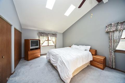 1200 W Dexter Ln, Hoffman Estates, IL 60169 photo 9