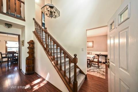 1200 W Dexter Ln, Hoffman Estates, IL 60169 photo 2