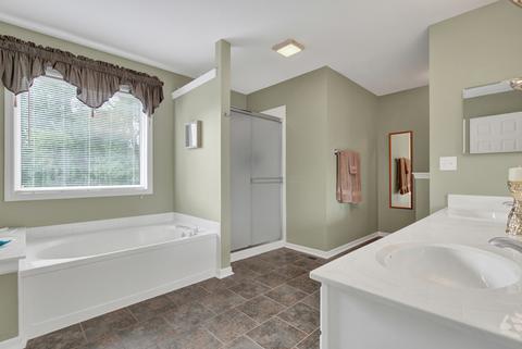 330 Stonegate Rd, Algonquin, IL 60102 photo 14