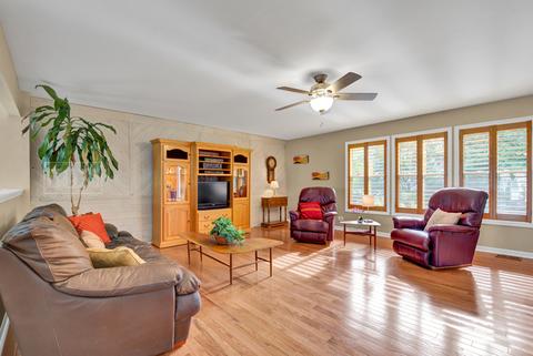 330 Stonegate Rd, Algonquin, IL 60102 photo 5