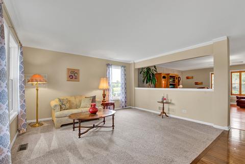 330 Stonegate Rd, Algonquin, IL 60102 photo 3