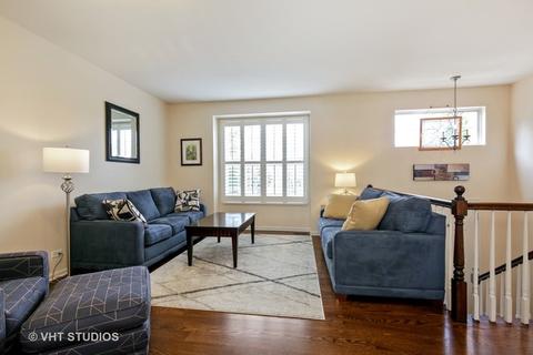 288 Cassidy Ln, Elgin, IL 60124 photo 2