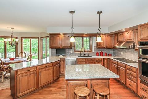 650 Braewood Dr, Algonquin, IL 60102 photo 9