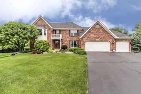 650 Braewood Dr, Algonquin, IL 60102 photo 2