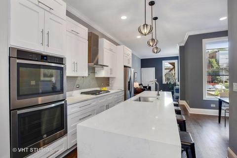 438 E 46th St, Chicago, IL 60653 photo 5