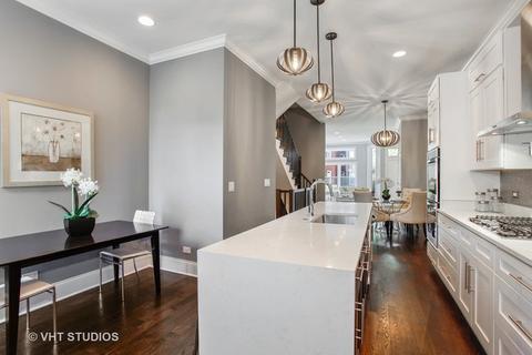 438 E 46th St, Chicago, IL 60653 photo 4