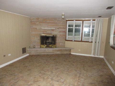 10956 S Emerald Ave, Chicago, IL 60628 photo 18