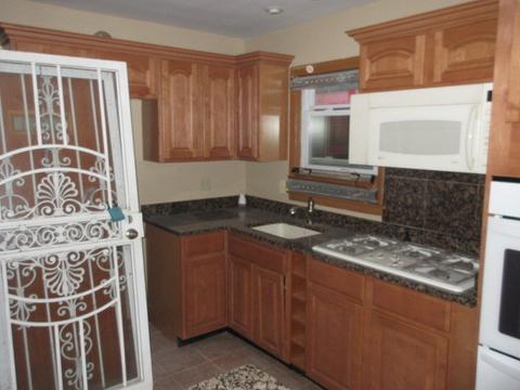 10956 S Emerald Ave, Chicago, IL 60628 photo 5