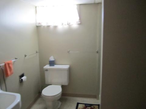 108 E Taylor St, Dekalb, IL 60115 photo 19