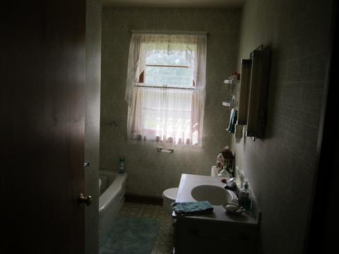108 E Taylor St, Dekalb, IL 60115 photo 13